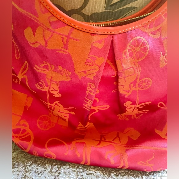 EUC - Authentic Coach shoulder bag - Picture 3 of 4